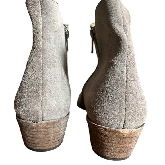 FRYE GRAY SUEDE ANKLE BOOTIES NEVER WORN - Picture 3 of 7